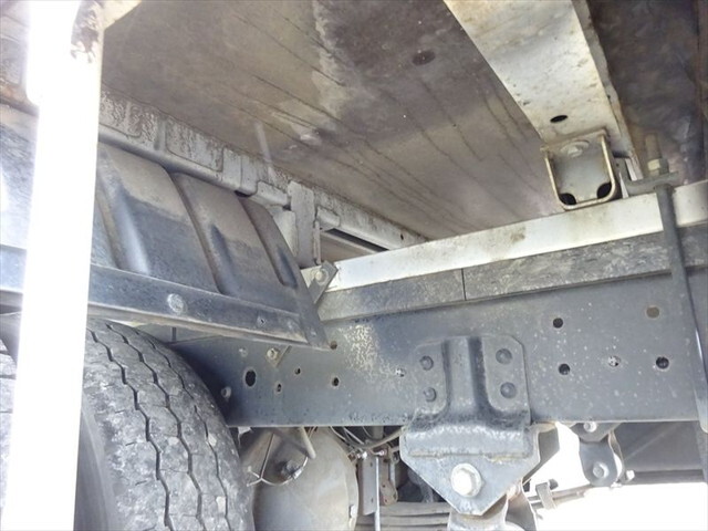 日野デュトロ平ボディ小型（2t・3t）[写真05]