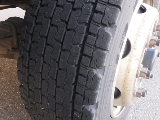 日野プロフィアアルミウイング大型（10t）[写真19]