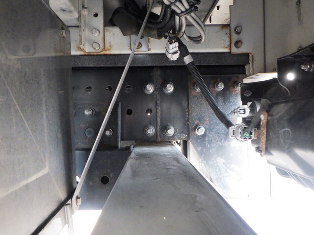 日野プロフィアアルミウイング大型（10t）[写真36]