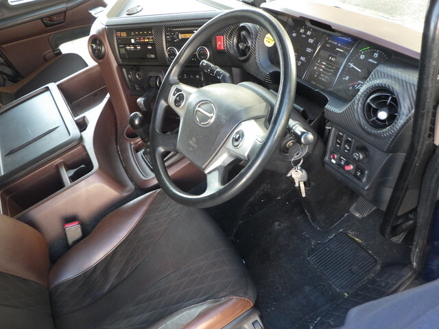 日野プロフィアアルミウイング大型（10t）[写真39]