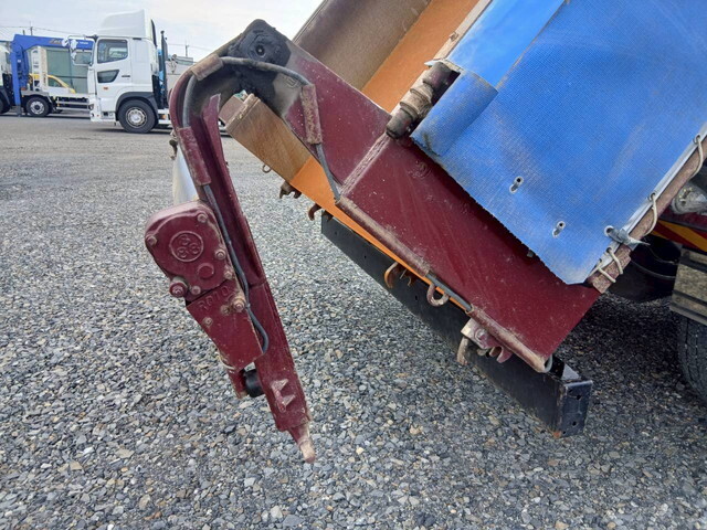 日野プロフィアダンプ大型（10t）[写真11]