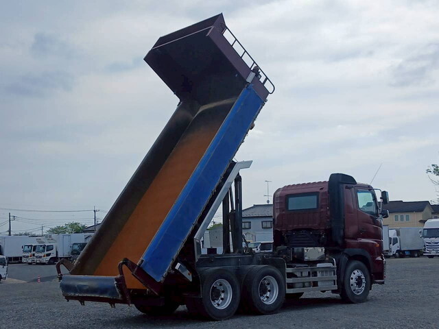 日野プロフィアダンプ大型（10t）[写真02]