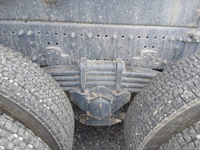 日野プロフィアダンプ大型（10t）[写真33]