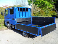 三菱ふそうキャンターダブルキャブ（Wキャブ）小型（2t・3t）[写真13]