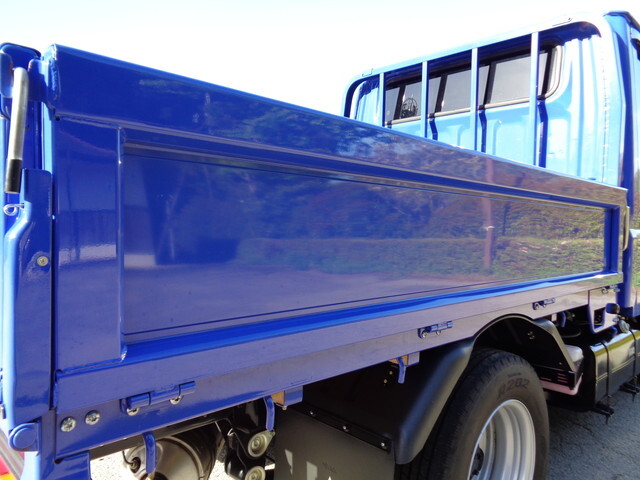 三菱ふそうキャンターダブルキャブ（Wキャブ）小型（2t・3t）[写真16]