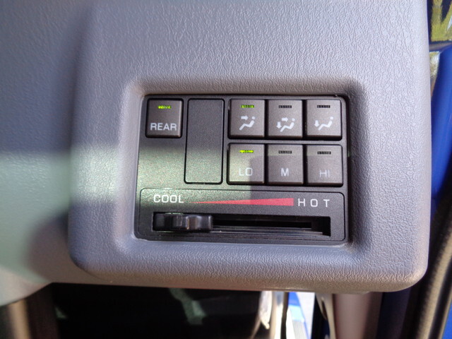 三菱ふそうキャンターダブルキャブ（Wキャブ）小型（2t・3t）[写真36]