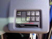 三菱ふそうキャンターダブルキャブ（Wキャブ）小型（2t・3t）[写真37]