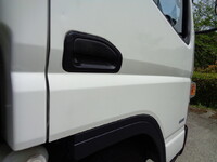 三菱ふそうキャンター平ボディ小型（2t・3t）[写真15]