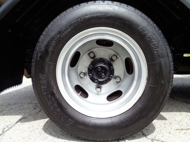 三菱ふそうキャンター平ボディ小型（2t・3t）[写真27]