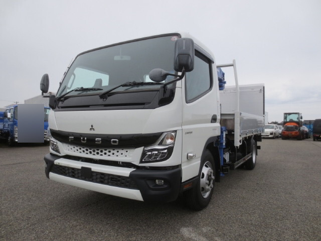 三菱ふそうキャンタークレーン4段小型（2t・3t）[写真03]