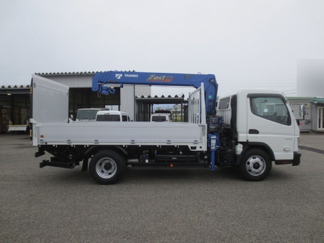 三菱ふそうキャンタークレーン4段小型（2t・3t）[写真07]