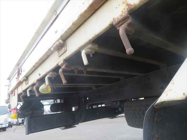 日野レンジャーセルフクレーン3段増トン（6t・8t）[写真19]