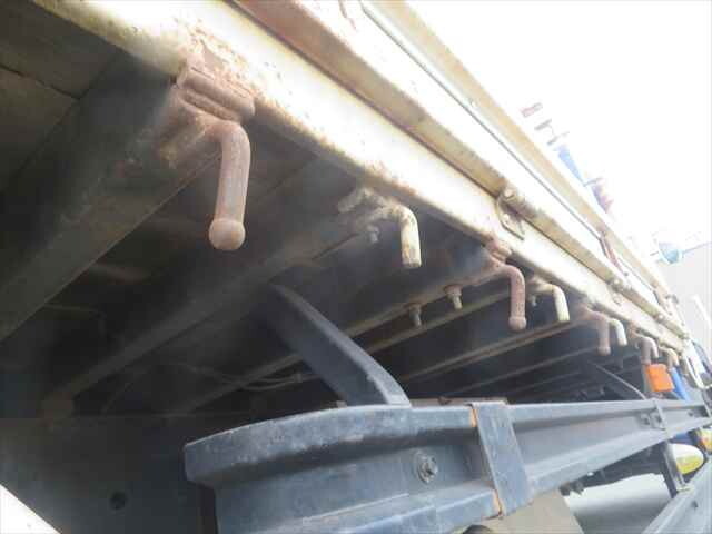 日野レンジャーセルフクレーン3段増トン（6t・8t）[写真20]