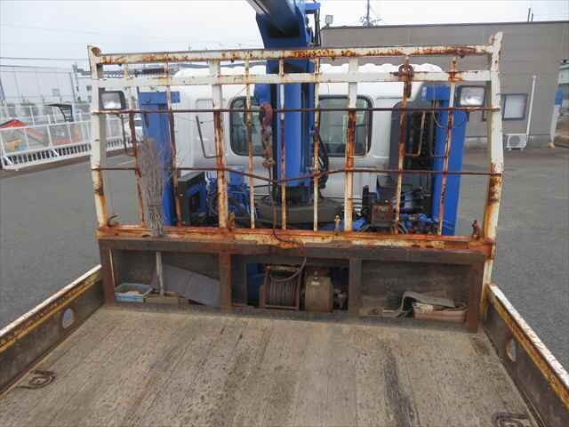 日野レンジャーセルフクレーン3段増トン（6t・8t）[写真22]