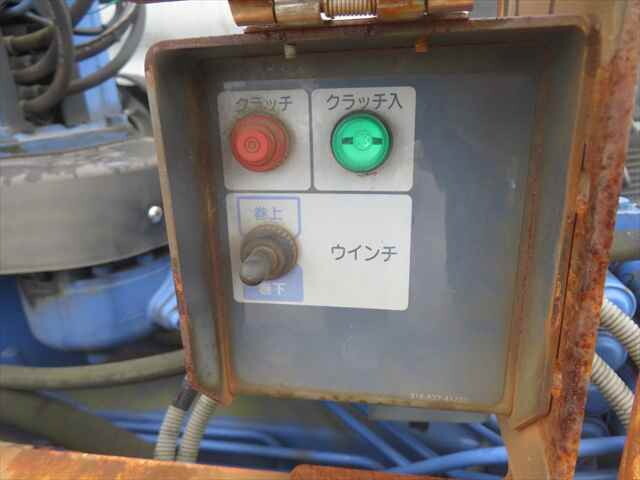 日野レンジャーセルフクレーン3段増トン（6t・8t）[写真23]