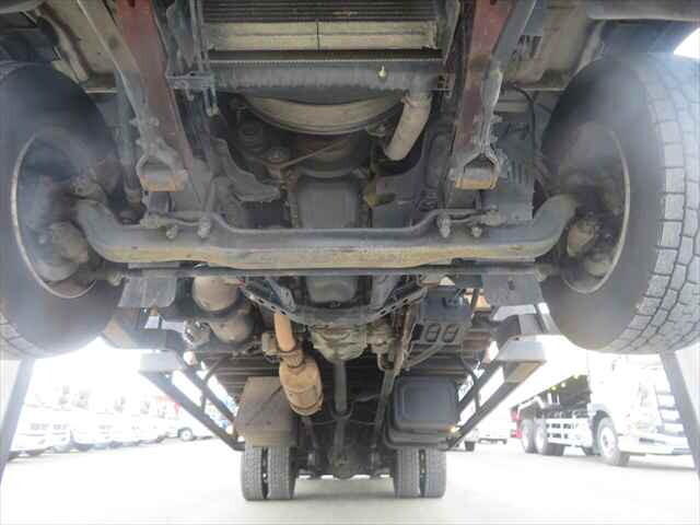 日野レンジャーセルフクレーン3段増トン（6t・8t）[写真27]