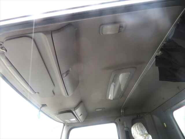 日野レンジャーセルフクレーン3段増トン（6t・8t）[写真30]