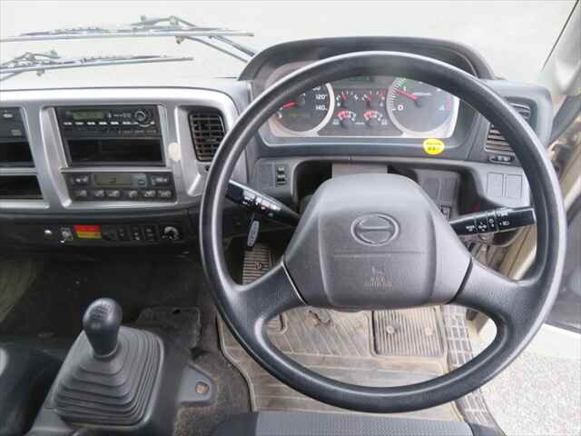 日野レンジャーセルフクレーン3段増トン（6t・8t）[写真33]