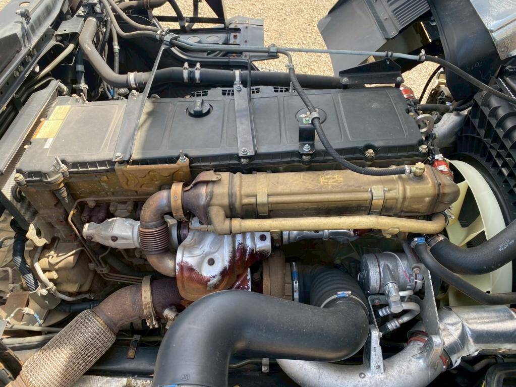 三菱ふそうスーパーグレートコンテナ専用車大型（10t）[写真15]