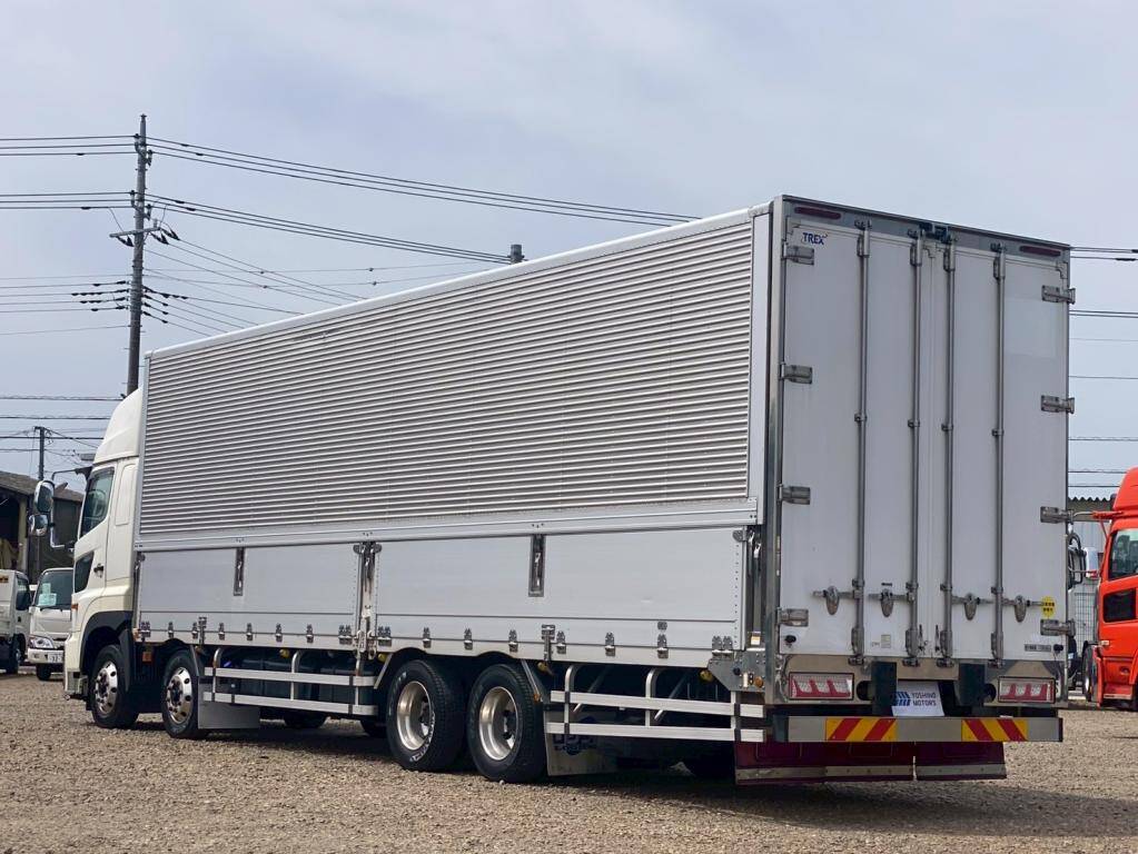 日野プロフィアアルミウイング大型（10t）[写真03]