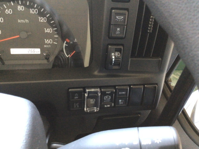 いすゞエルフダンプ小型（2t・3t）[写真25]