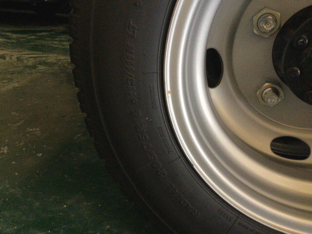 いすゞエルフダンプ小型（2t・3t）[写真08]