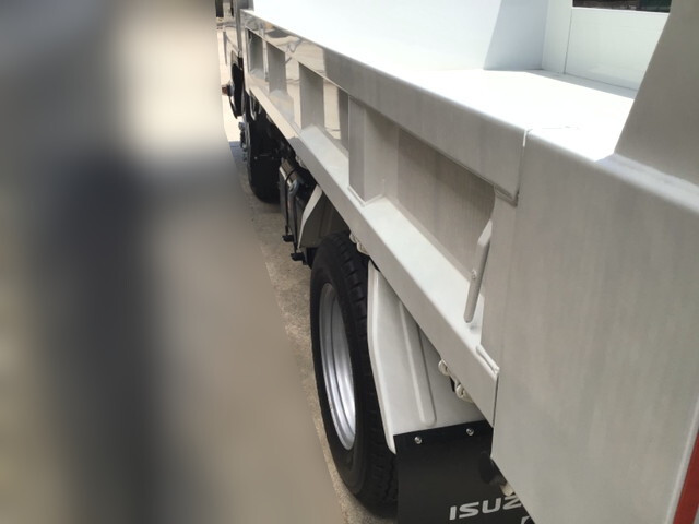 いすゞエルフダンプ小型（2t・3t）[写真05]