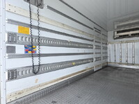 いすゞエルフ冷凍車（冷蔵車）小型（2t・3t）[写真13]