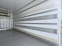 いすゞエルフ冷凍車（冷蔵車）小型（2t・3t）[写真14]