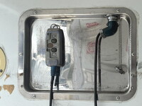 いすゞエルフ冷凍車（冷蔵車）小型（2t・3t）[写真18]