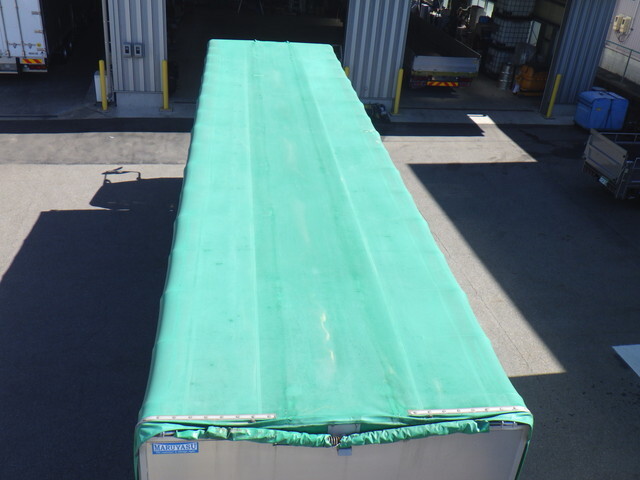 日野プロフィア幌ウイング大型（10t）[写真12]