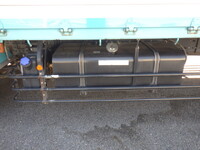 日野プロフィア幌ウイング大型（10t）[写真20]