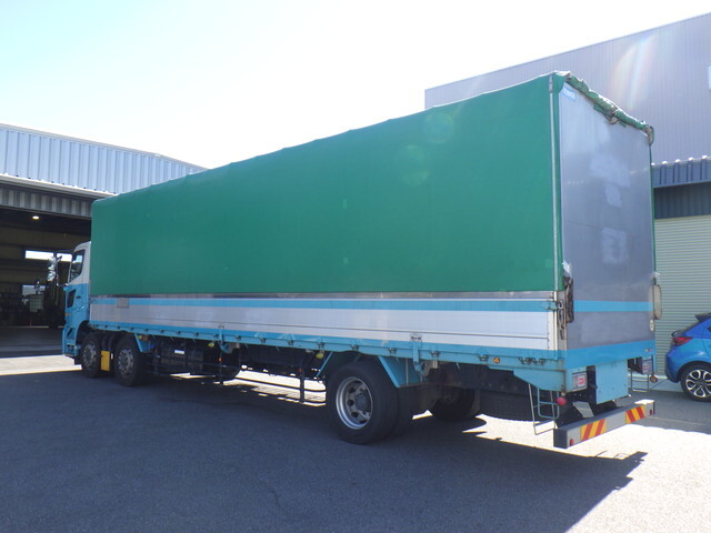 日野プロフィア幌ウイング大型（10t）[写真02]