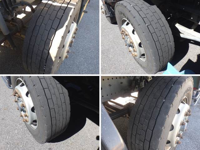 日野プロフィア幌ウイング大型（10t）[写真36]