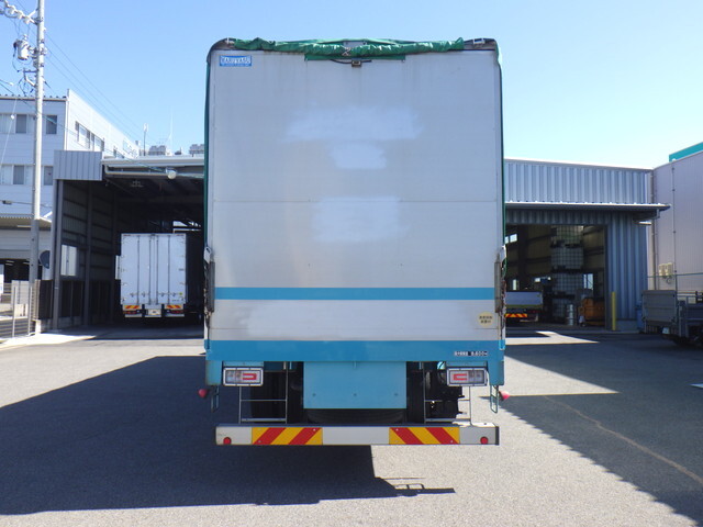 日野プロフィア幌ウイング大型（10t）[写真07]