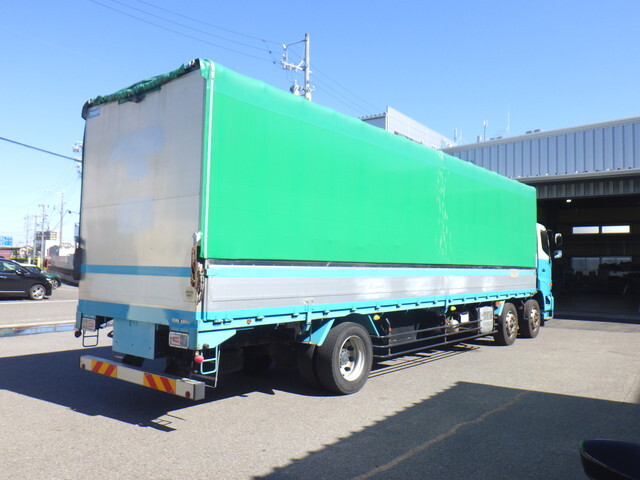 日野プロフィア幌ウイング大型（10t）[写真08]