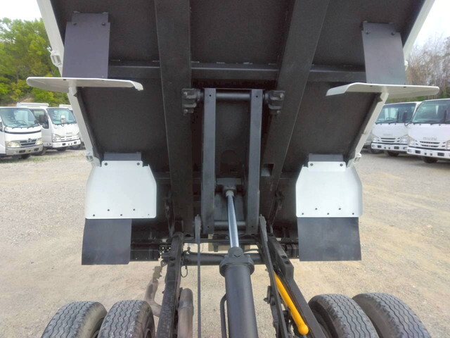 三菱ふそうキャンターダンプ小型（2t・3t）[写真23]