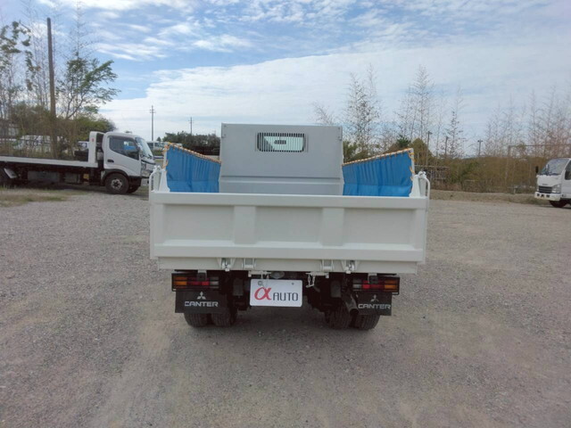 三菱ふそうキャンターダンプ小型（2t・3t）[写真07]