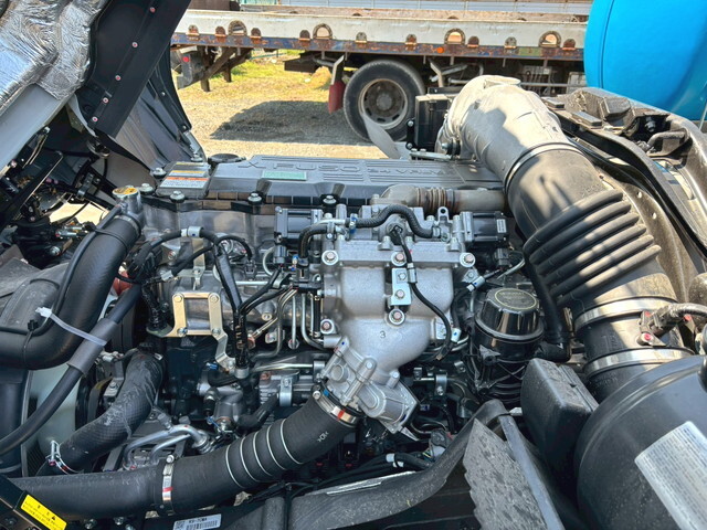 三菱ふそうファイターミキサー車（コンクリートミキサー）中型（4t）[写真16]