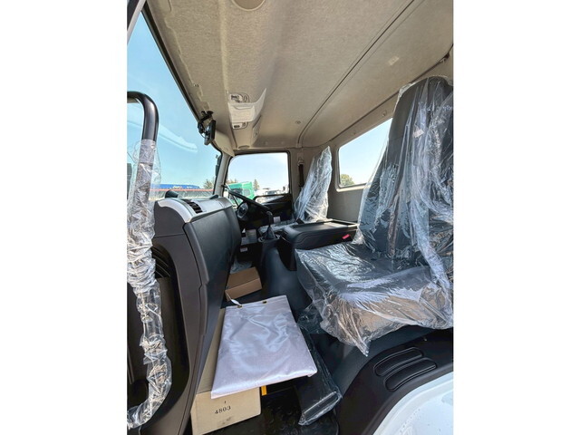 三菱ふそうファイターミキサー車（コンクリートミキサー）中型（4t）[写真21]