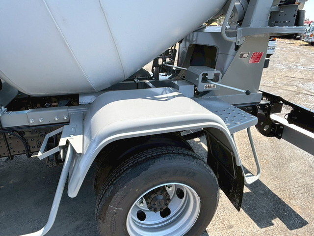 三菱ふそうファイターミキサー車（コンクリートミキサー）中型（4t）[写真37]