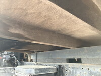 三菱ふそうキャンター平ボディ小型（2t・3t）[写真19]