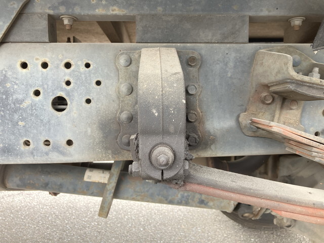 三菱ふそうキャンター平ボディ小型（2t・3t）[写真22]