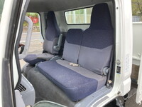 三菱ふそうキャンター平ボディ小型（2t・3t）[写真32]