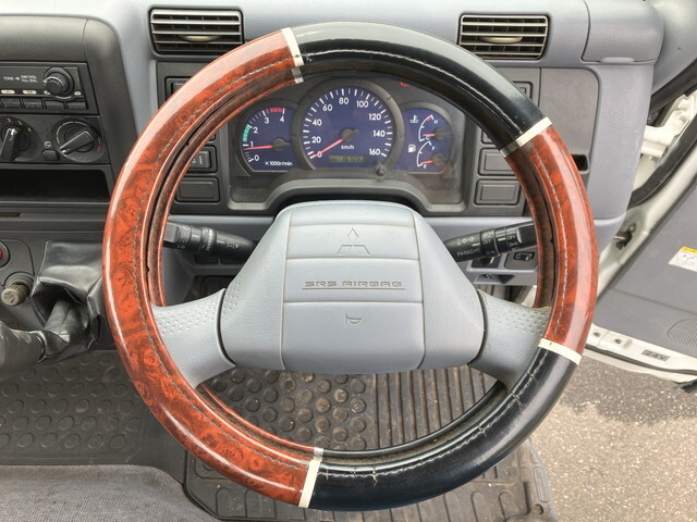 三菱ふそうキャンター平ボディ小型（2t・3t）[写真36]