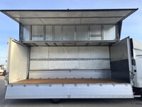 三菱ふそうファイターアルミウイング中型（4t）[写真17]