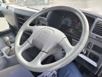 三菱ふそうファイターアルミウイング中型（4t）[写真28]