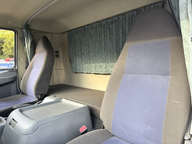 三菱ふそうファイターアルミウイング中型（4t）[写真31]