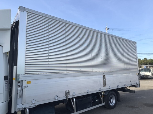 三菱ふそうファイターアルミウイング中型（4t）[写真09]