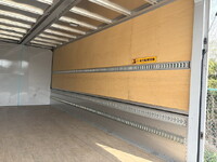 いすゞフォワードアルミウイング中型（4t）[写真11]